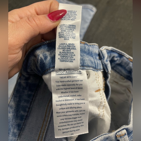 GOOD AMERICAN Curve Straight Jeans - Picture 15 of 15